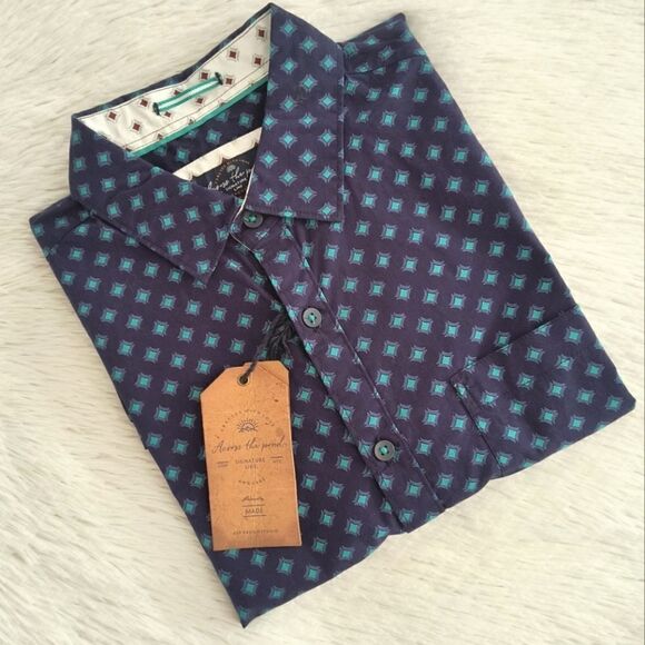 Across the Pond Navy and Turquoise Button Down Shirt - Picture 1 of 2
